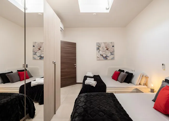 Raymihome Apartments-parking Privato شقة