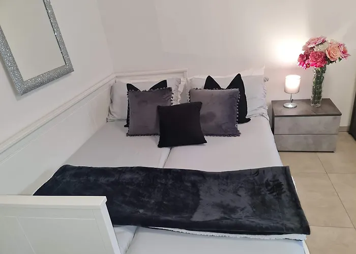 Raymihome Apartments-parking Privato *