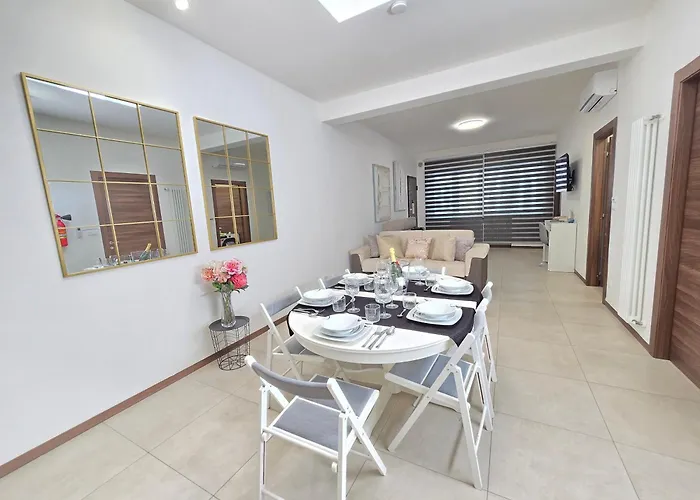 Raymihome Apartments-parking Privato Turin