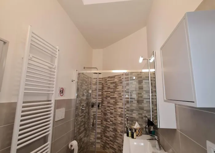 Raymihome Apartments-parking Privato