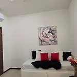Raymihome Apartments-parking Privato Apartamento *